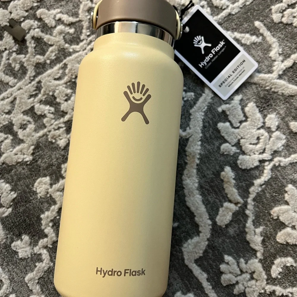 Hydro Flask Beech Limited Edition - Picture 1 of 2